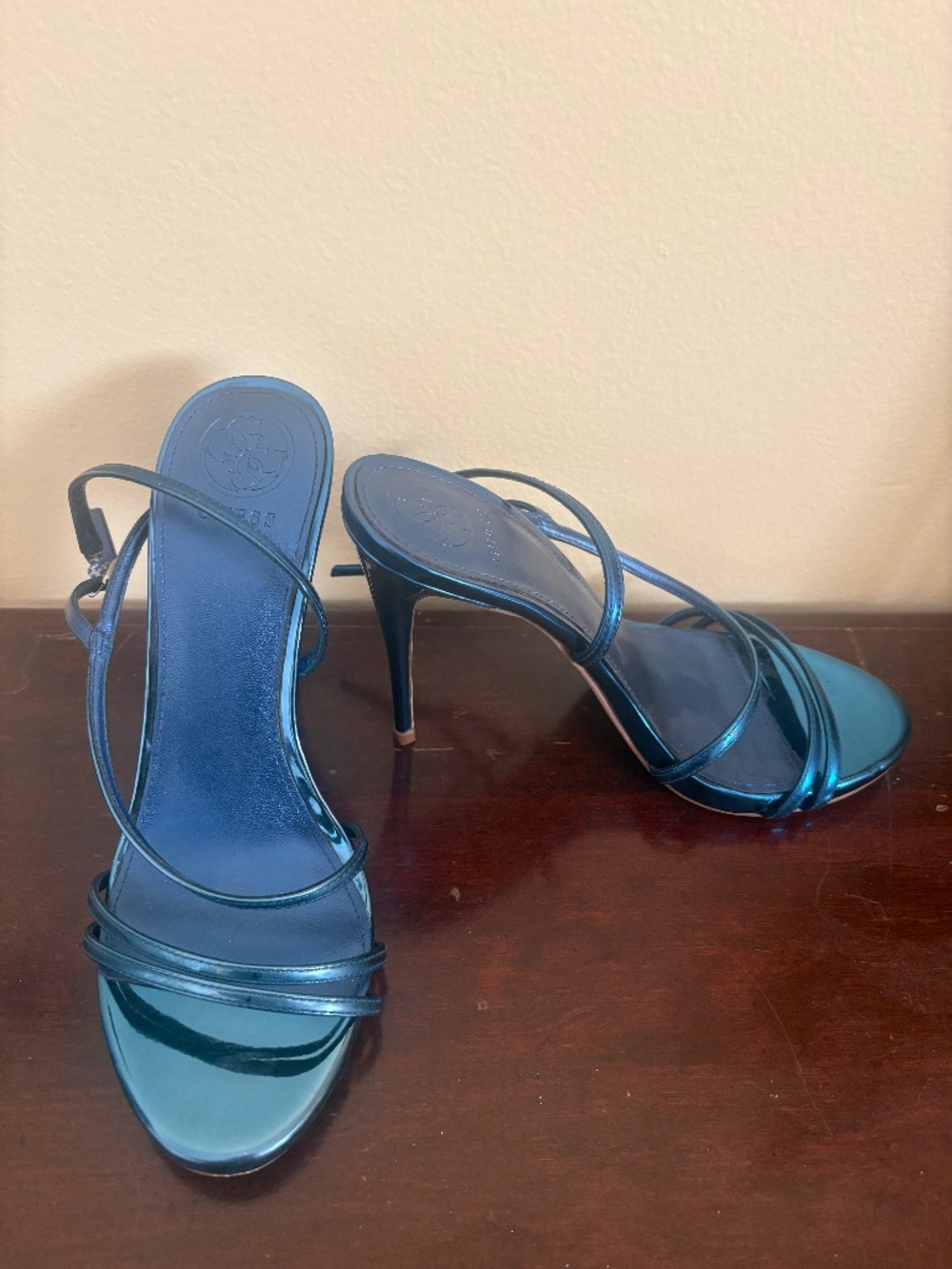 Guess blue Metallic strappy heels sz 8